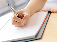 woman-worry-journal