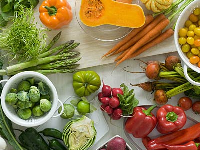 colorful-vegetable-table