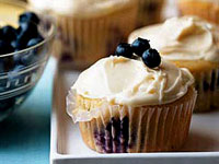 lemon-blueberry-cupcakes