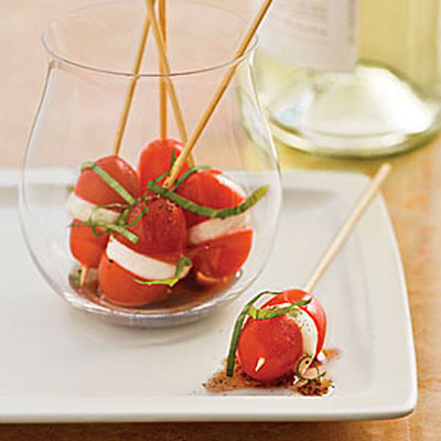 mini-caprese-bites