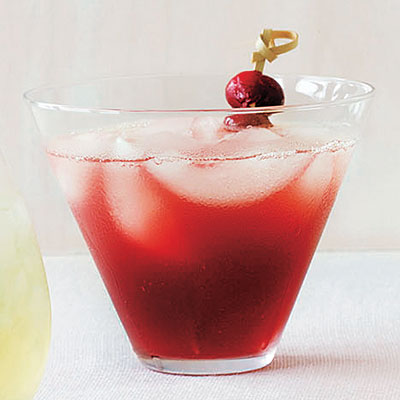 mulled cranberry cocktail 400x400 Thirsty Thursday: Thanksgiving Sparkling Cranberry Tea Cocktail