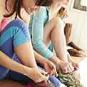 women-knotting-sneakers-20501331