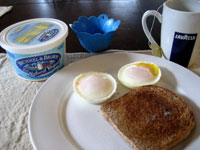 julie-breakfast