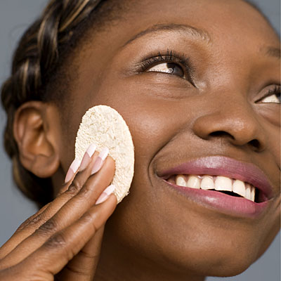 applying-cotton-pad