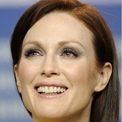 julianne-moore-skin