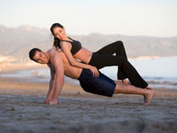 http://img2.timeinc.net/health/images/healthy-living/fitness/couple-exercise-together-200.jpg