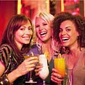 friends-sipping-cocktails