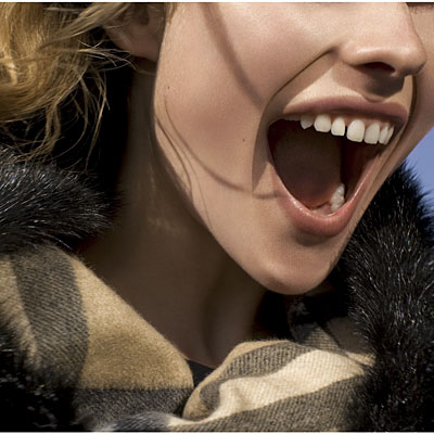screaming-woman-hair