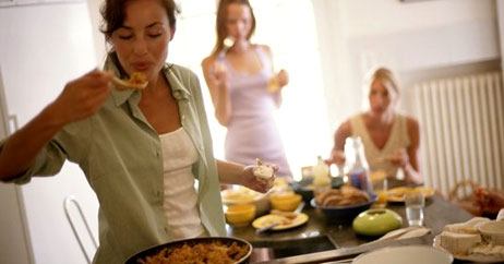 women-kitchen-4