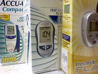 diabetes-choosing-glucose-meter