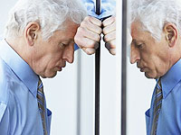 man-mirror-bipolar-depression