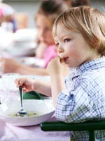 boy-eating-hand-mouth