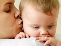 mother-baby-kiss