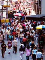 new-yorkers-walking