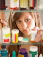 teen-girl-pill-bottles