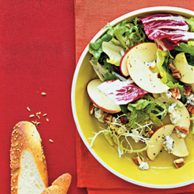 Apple and Gorgonzola Salad With Maple Dressing