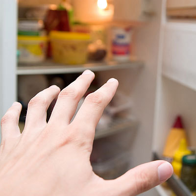 fridge-reach