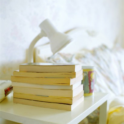 book stack bedroom 400x400 jpg