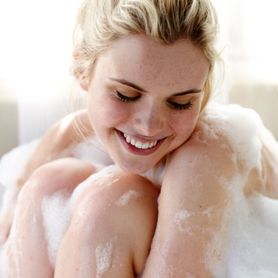 http://img2.timeinc.net/health/images/slides/bubble-bath-lust-body-400x400.jpg