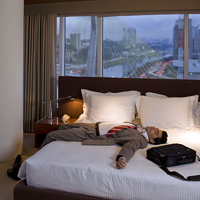 cant-sleep-hotel-room