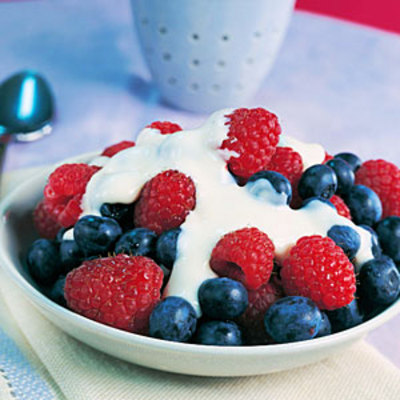 berries-maple-cream