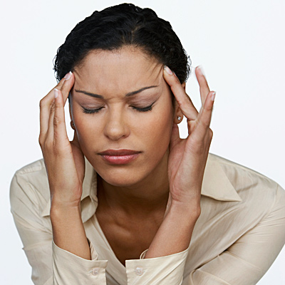 headache-triggers-woman