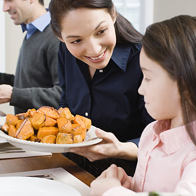 mother-daughter-potatoes