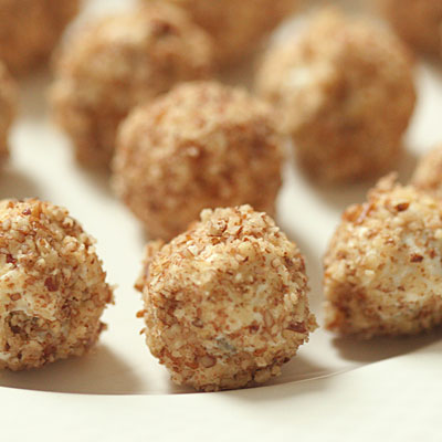 nut-cheese-balls