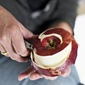 peel-apple-skin-crohns