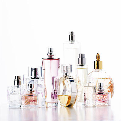 perfumes-on-white