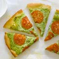 pesto-mozzarella-pizza