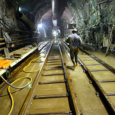 tunnel-worker-stress