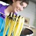 oman-cooking-spaghetti