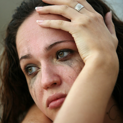 woman-crying-running-makeup