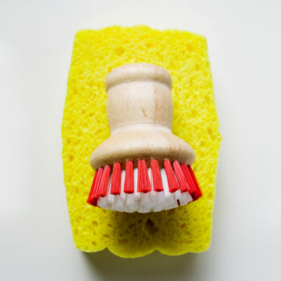 yellow-sponge-scrub-brush