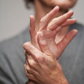 finger-joint-pain