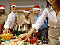 7 Smart Holiday Food Rules holiday party buffet diet 200x150 7 Smart Holiday Food Rules