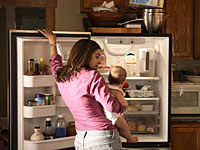 mom-baby-fridge