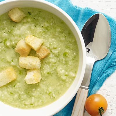 green-tomato-guzpacho
