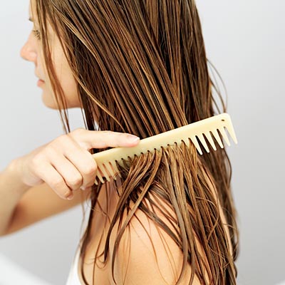 combing-wet-hair