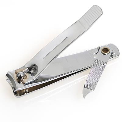 nail-clipper-travel