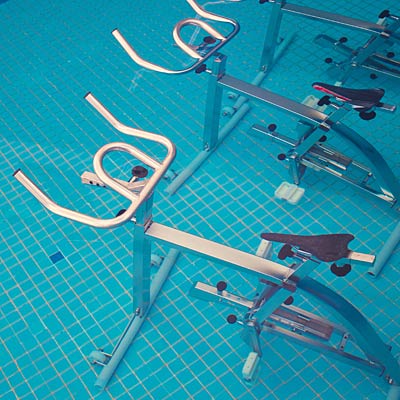 diet-fitness-trends-2-underwater-cycling