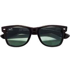 Plastic frame sunglasses, Ray-Ban.