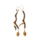 Earrings of 22kt-gold vermeil, tiger?s-eye and teakwood, Pade by Pade Vavra.