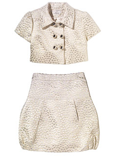 Obrázek “http://img2.timeinc.net/instyle/images/2007/falltrends/080107_hourglass01_240X320.jpg” nelze zobrazit, protože obsahuje chyby. Obrázek “http://img2.timeinc.net/instyle/images/2007/falltrends/080107_hourglass01_240X320.jpg” nelze zobrazit, protože obsahuje chyby.