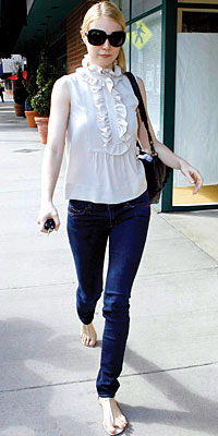 030307_paltrow_200x400.jpg