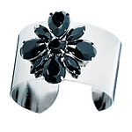 Metal cuff with glass stones
, Forever 21