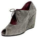 Suede Shoes, Faryl Robin.