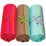 Bali beach towels in coral, sepia and mint, Le Jacquard Fran.