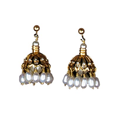 18kt-gold and freshwater pearl earrings